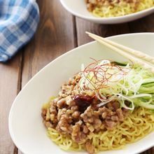 10分で作るピリ辛ジャージャー麺