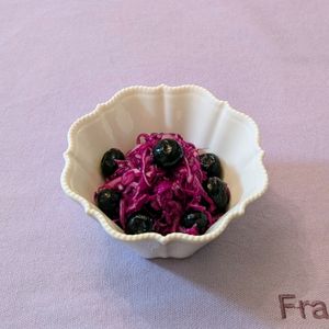 𝔂𝓾𝓶𝓲🍓の作ってみた!投稿(材料２つ♪紫キャベツとブルーベリーのビューティーサラダ)