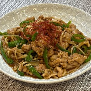 楽ラク手抜キッチン🐶🐾の作ってみた!投稿(【豚こまもやしの青椒肉絲風】ご飯が進む節約おかず！)