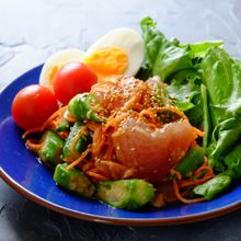 〈くらし薬膳〉オクラとマグロの中華風サラダ
