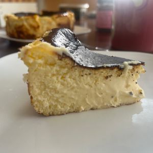 Shinoの作ってみた!投稿(100回焼いた❤️‍🔥『中は飲めちゃうバスクチーズケーキ』)