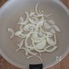 ガツンとコク旨♡豚こま玉ねぎのガリバタ醤油炒めの工程1