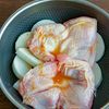 重ねて蒸し煮｜大根と鶏肉のうま塩蒸し煮の工程2