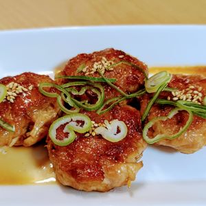 まゆのの作ってみた!投稿(ワンパン10分！【甘辛豚こまえのき】ご飯すすむ♩)