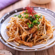 【もやしと油揚げの中華風ピリ辛炒め】１食30円おつまみ副菜♡