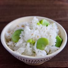 シンプルだからこだわりあり【そら豆としらすの混ぜご飯】