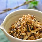 レンジで常備菜！えのきとしめじとおかか塩昆布の和風ナムル