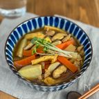 いりこだし香る和風カレーしっぽくうどん