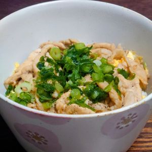 オレンジの作ってみた!投稿(【てりたま豚丼】10分で家族ウケ抜群♪)
