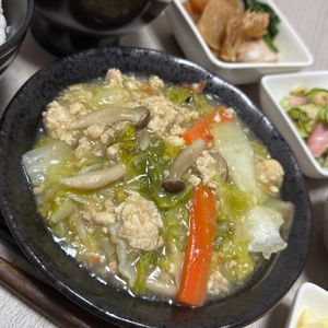 みーこの作ってみた!投稿(ワンパンで！【白菜の旨塩そぼろあんかけ】)