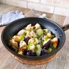 ワンパンで簡単【鶏肉となすのバジルソース炒め】