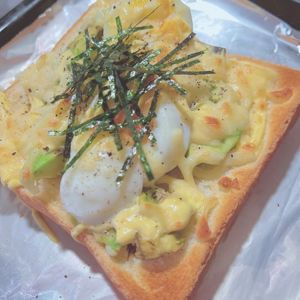 あーちゃん·͜· ♡の作ってみた!投稿(ごま油香る『アボカドチーズの和風トースト』)