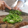 【３分副菜】レンジで簡単♪ピーマンと桜えびの胡麻和えの工程1