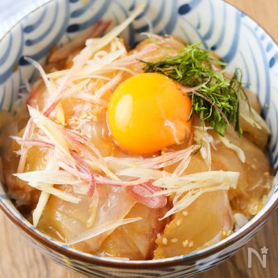 ご飯がかきこめる！鯛のごまだれ漬け丼（コストコ真鯛大量消費）
