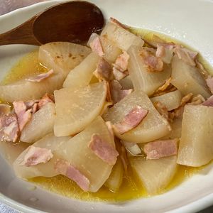 akabecoの作ってみた!投稿(【シンプル塩だけ】大根とベーコンの旨塩煮)