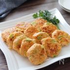 混ぜて丸めて油なしで焼く！最高♡アボキムチーズチキンバーグ