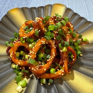 楽ラク手抜キッチン🐶🐾の作ってみた!投稿(ビールがすすむ！ピリ辛イカ焼き)