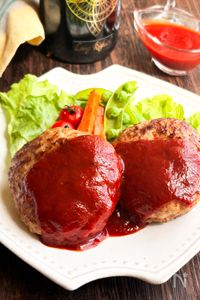 『おうちレストラン』魅惑のハンバーグ 赤ワインソースがけ