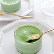 混ぜて冷やすだけ♪ふるふる食感【抹茶のみるくプリン】