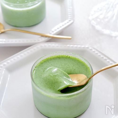 混ぜて冷やすだけ♪ふるふる食感【抹茶のみるくプリン】