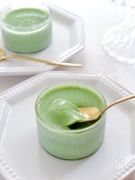 混ぜて冷やすだけ♪ふるふる食感【抹茶のみるくプリン】
