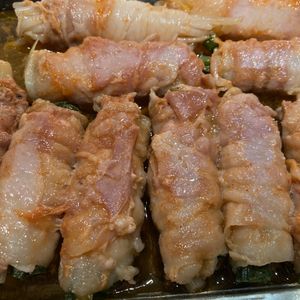 bo-zu3の作ってみた!投稿(たれもめっちゃ美味しい♡レンチン豆苗の豚ばら巻き)