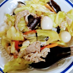 ゆみの作ってみた!投稿(【豚こまキャベツの中華丼】キャベツがシャキッとおいしい♪)