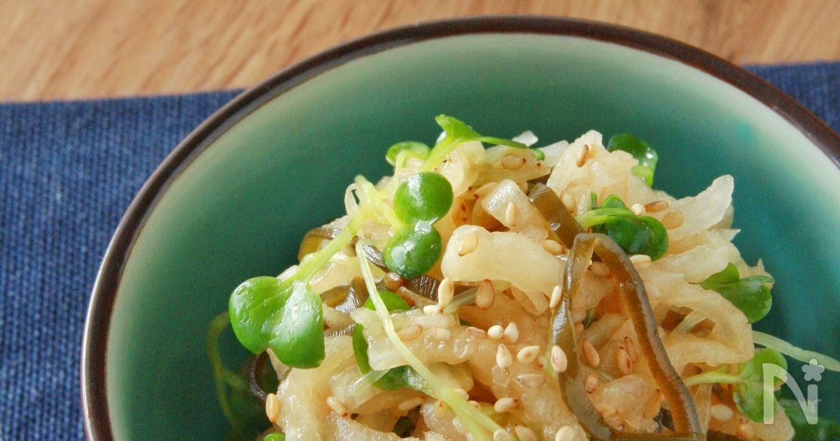 5分で完成！あと引く旨さ♡大根のピリ辛塩昆布サラダ