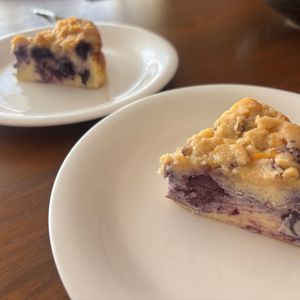 こむぎの作ってみた!投稿(やさしい米粉のブルーベリークランブルチーズケーキ)