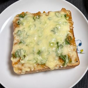 ゆっこの作ってみた!投稿(【ひきわり納豆とチーズのトースト】やみつきトースト♪)