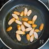 パパっと10分！かぶとウィンナーの塩麹マスタード炒めの工程1