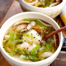 【ささみとキャベツの鶏だしスープ】旨み◎ほっこりヘルシー♪