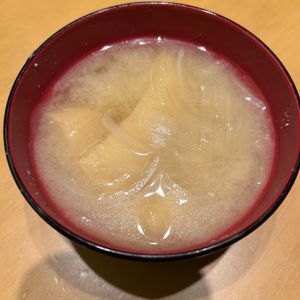 まなの作ってみた!投稿(だしパックで簡単♪玉ねぎと油揚げの味噌汁)