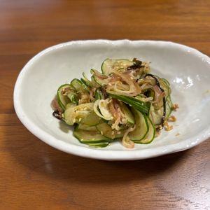 こむぎの作ってみた!投稿(きゅうりとみょうがのやみつき和え)