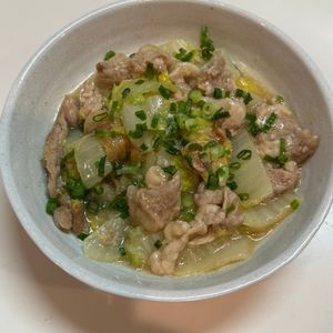 N'sの作ってみた!投稿(ワンパン10分！【豚こま肉と白菜の中華炒め】ごま油香る♩)