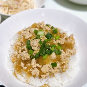 にらたまの作ってみた!投稿(10分煮るだけ！ぱぱっと美味しい「大根とひき肉の餡かけご飯」)