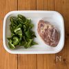 ワンパン10分！【豚こま肉×ピーマン旨だれ炒め】ご飯すすむ♩の工程1