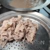 きゅうりは茹でるが正解！？【ピリ辛きゅうりと豚しゃぶ盛り】の工程2