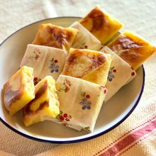 簡単おやつ♡春巻きの皮でベーコンポテトパイ風