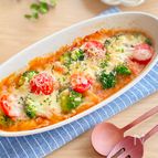 旨味たっぷり♩鯖とトマトのグラタン【鯖味噌缶使用】