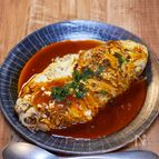 フライパンの端に寄せるだけの牛ひき肉のオムレツ