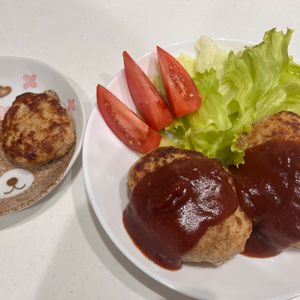 1529321の作ってみた!投稿(豚ひき肉で作る！【絶品ジューシーハンバーグ】)