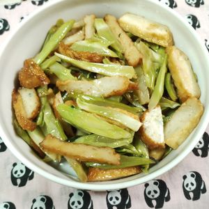M＊Pの作ってみた!投稿(ブロッコリーの茎とさつま揚げのきんぴら♡節約おかず)