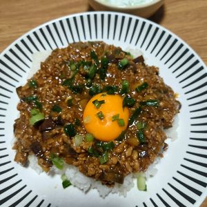 しぃちゃんの作ってみた!投稿(簡単コク深！なすとひき肉のキーマカレー)