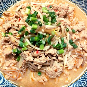 よっこの作ってみた!投稿(担々もやしそば《低糖質　ダイエット飯》)