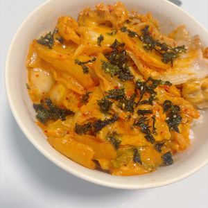 し☆の作ってみた!投稿(10分でとろ〜り！おいしい【豚キムチーズ丼】)