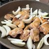 【鶏ももと玉ねぎのチーズタッカルビ】具材2つで!の工程2