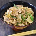強烈な旨さ！ピーマン豚丼