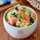 やさしい味わい♩鮭と小松菜の混ぜごはん