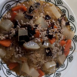 たかし（娘2人）の作ってみた!投稿(シミ旨〜！大根麻婆春雨)